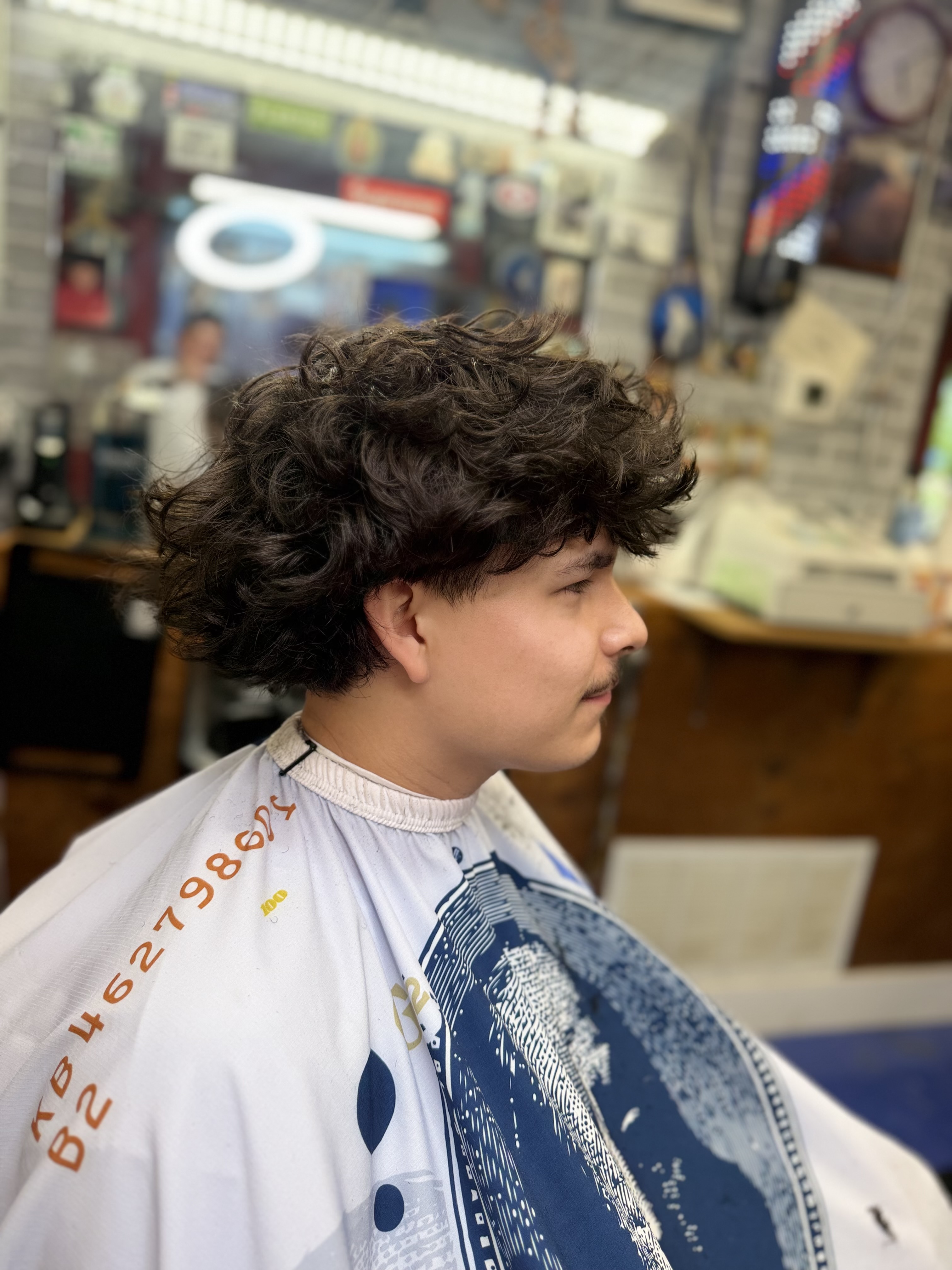 Curly mullet · natural texture